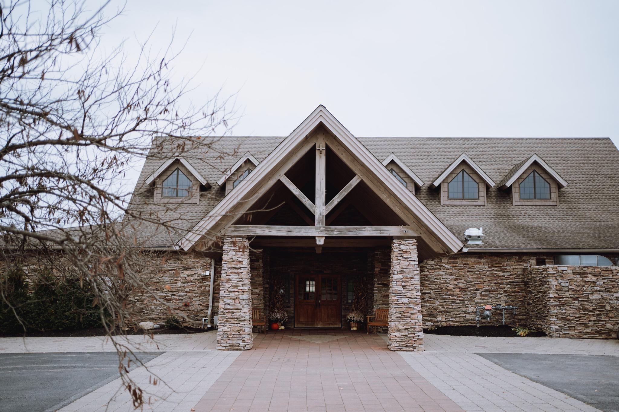 Wedding Photography at The Timberlodge at Arrowhead Golf Club in Akron, NY