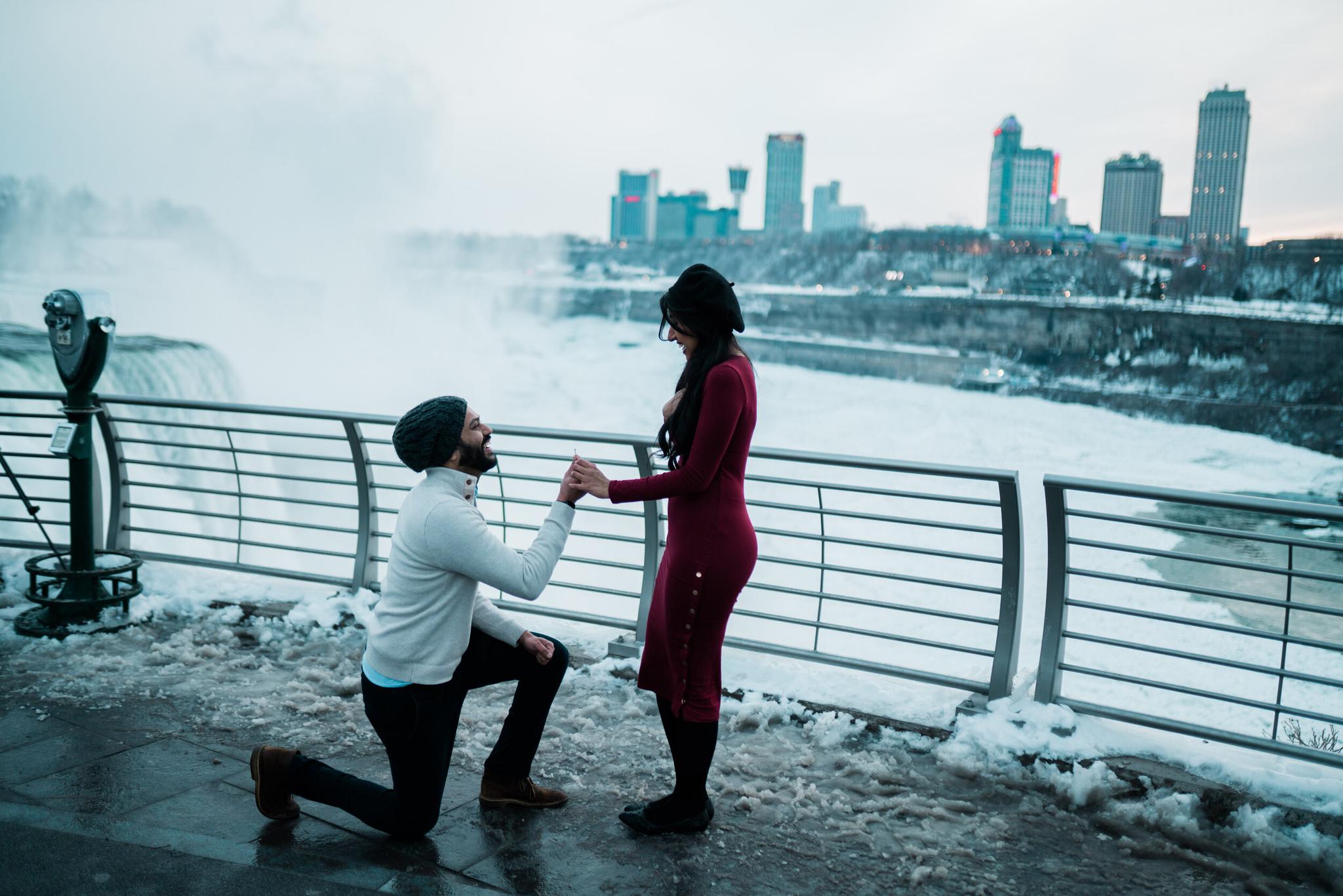 Where to do a proposal at Niagara Falls